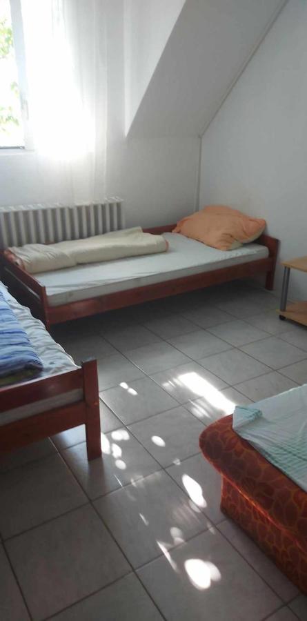Pihenes A Malomtonal Privat Berlemeny Guest House Tapolca Ngoại thất bức ảnh